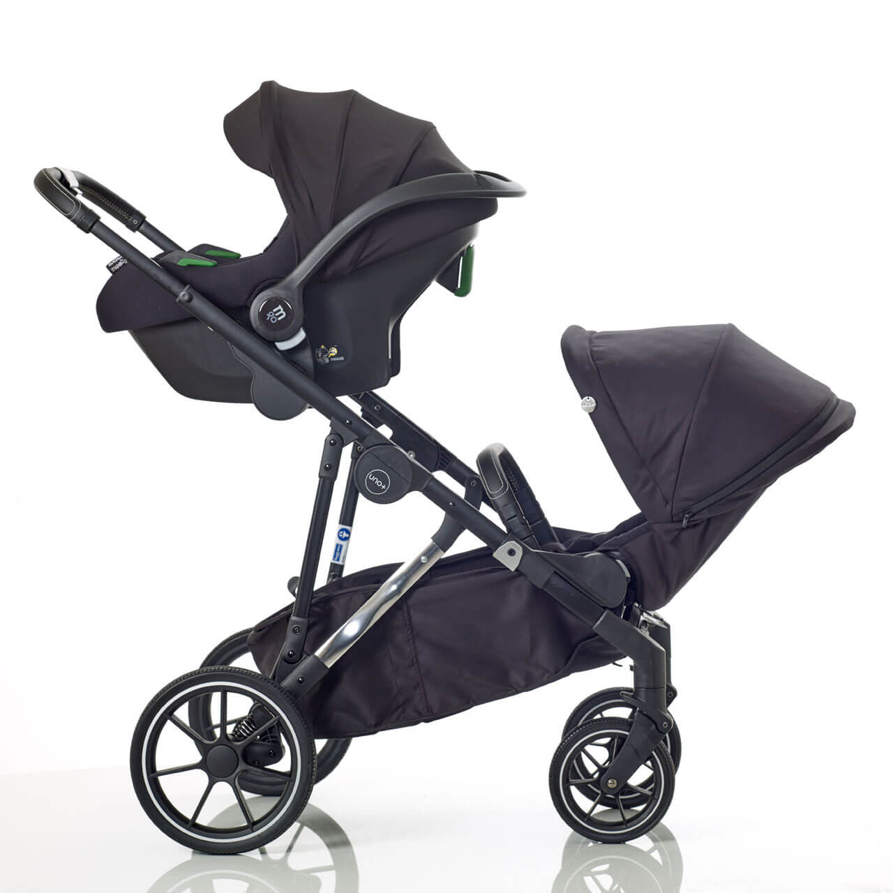 Mee-go Uno+ 3-in-1 Travel System Black/Chrome