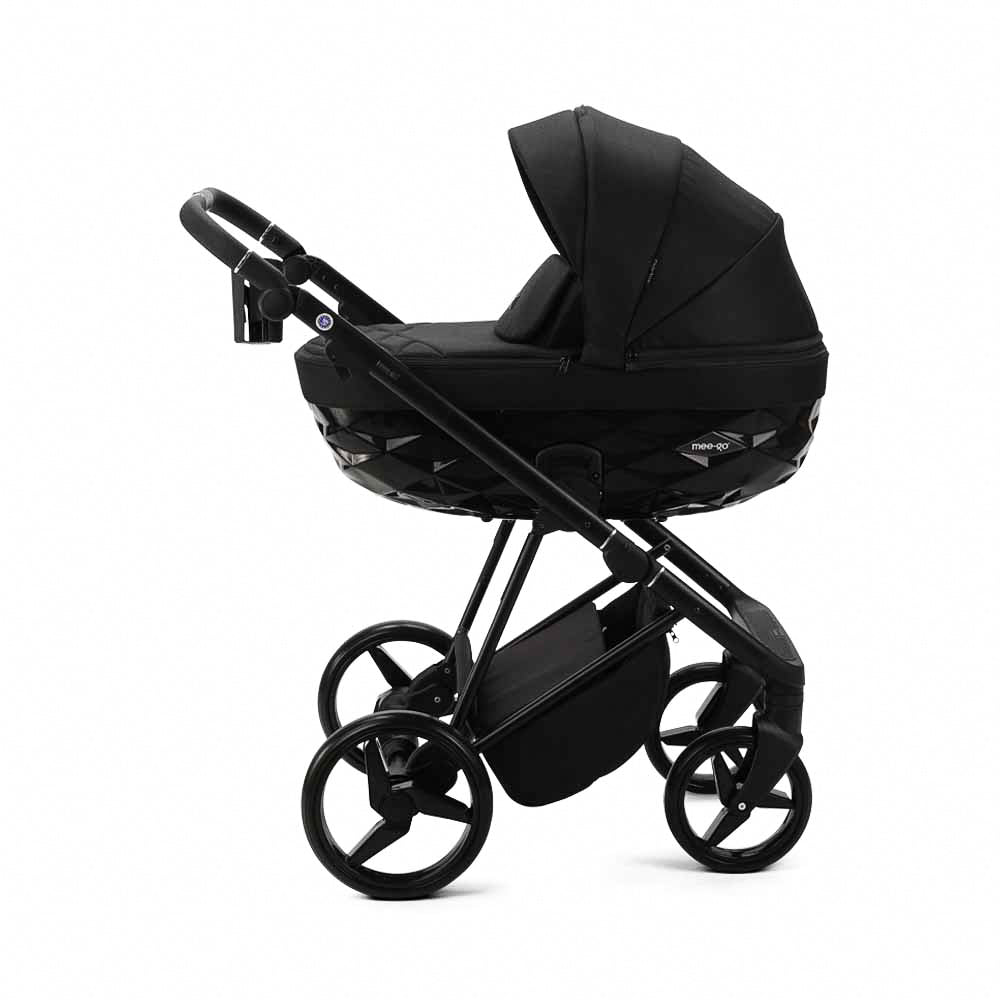 Mee-go Milano Quantum 2-in-1 Pram & Accessories - Carbon Black