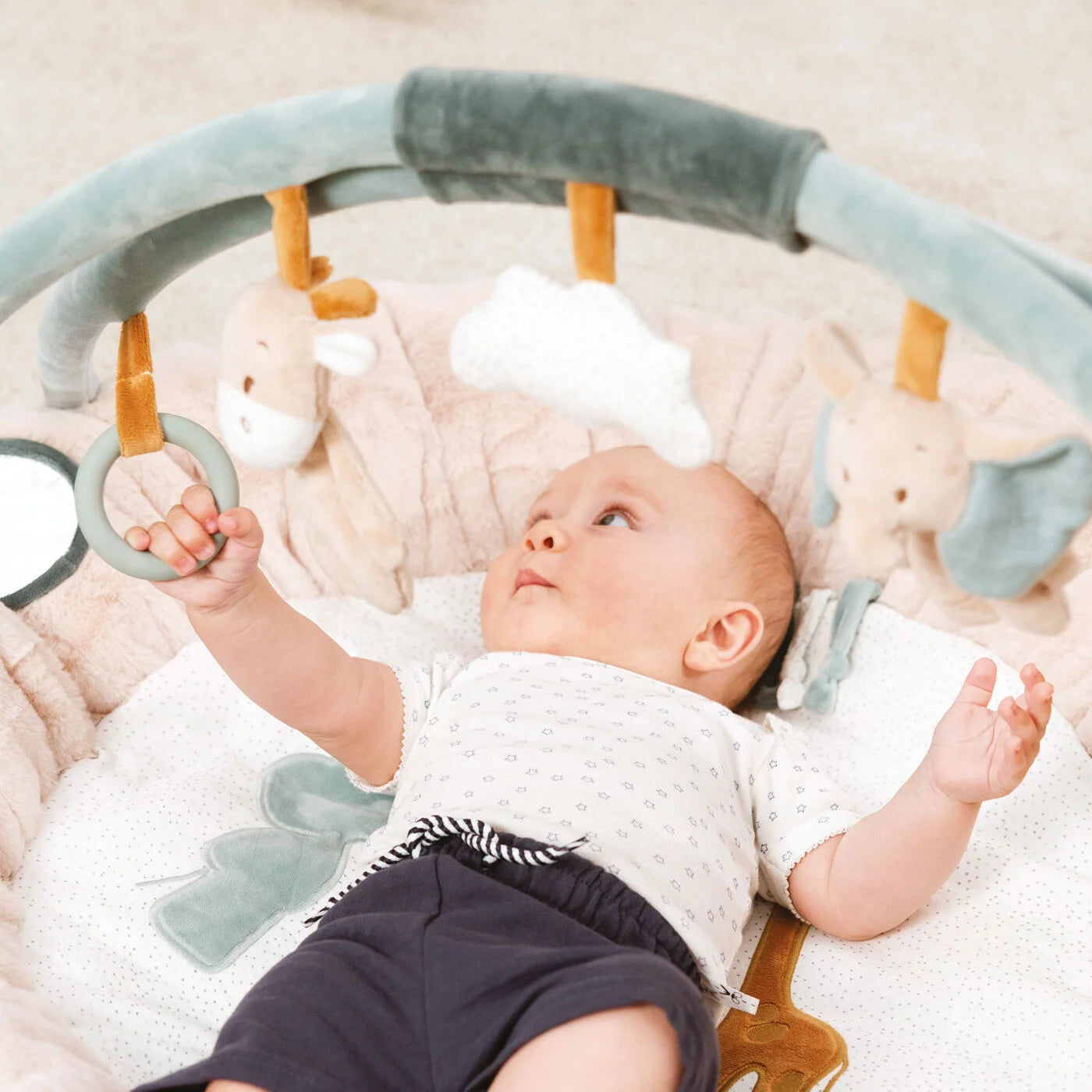 Nattou Stuffed Playmat – Luna & Axel